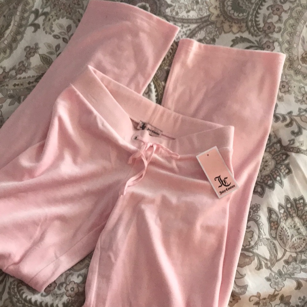 Juicy couture velour sweat pant.